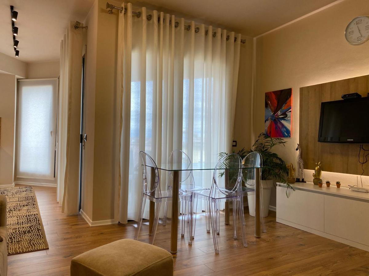 Nemis Apartments In The Centre Of Tirana Four Free Parking Extérieur photo