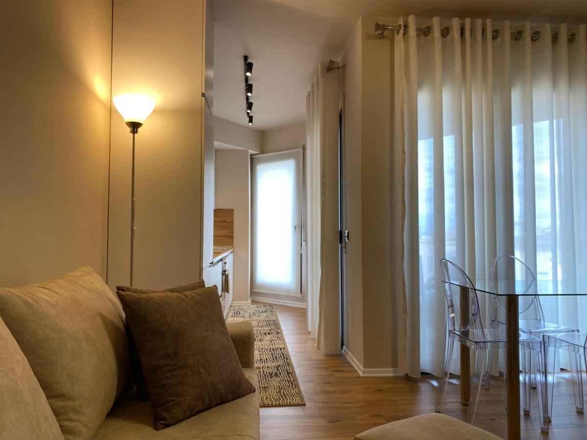 Nemis Apartments In The Centre Of Tirana Four Free Parking Extérieur photo