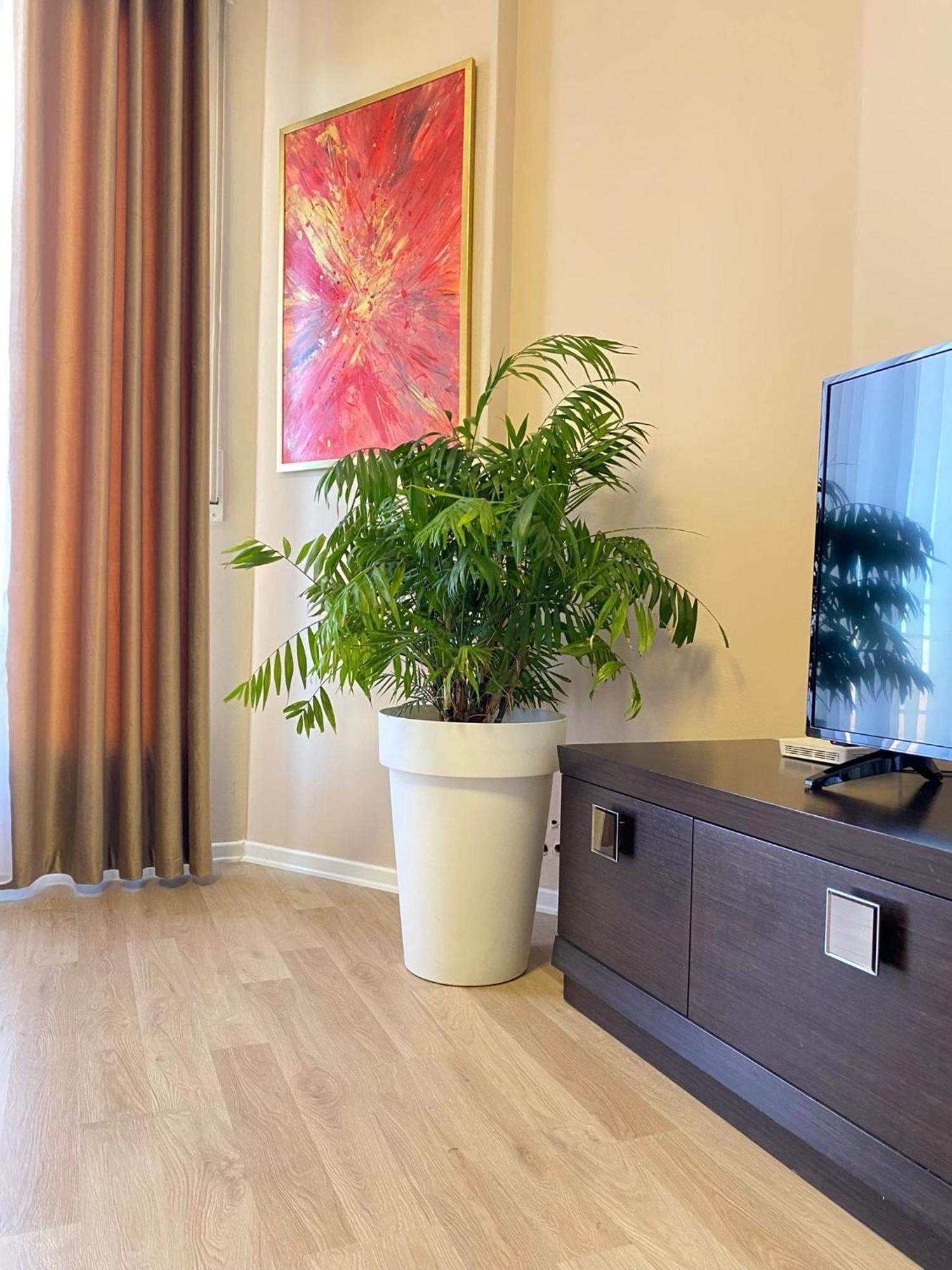 Nemis Apartments In The Centre Of Tirana Four Free Parking Extérieur photo
