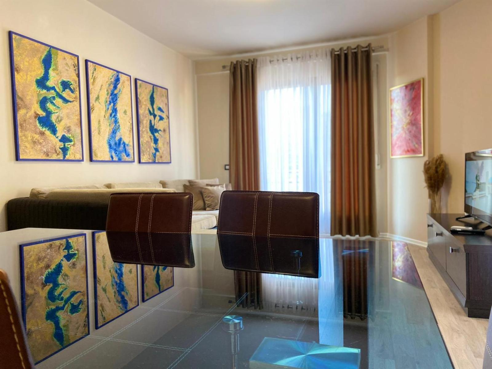 Nemis Apartments In The Centre Of Tirana Four Free Parking Extérieur photo