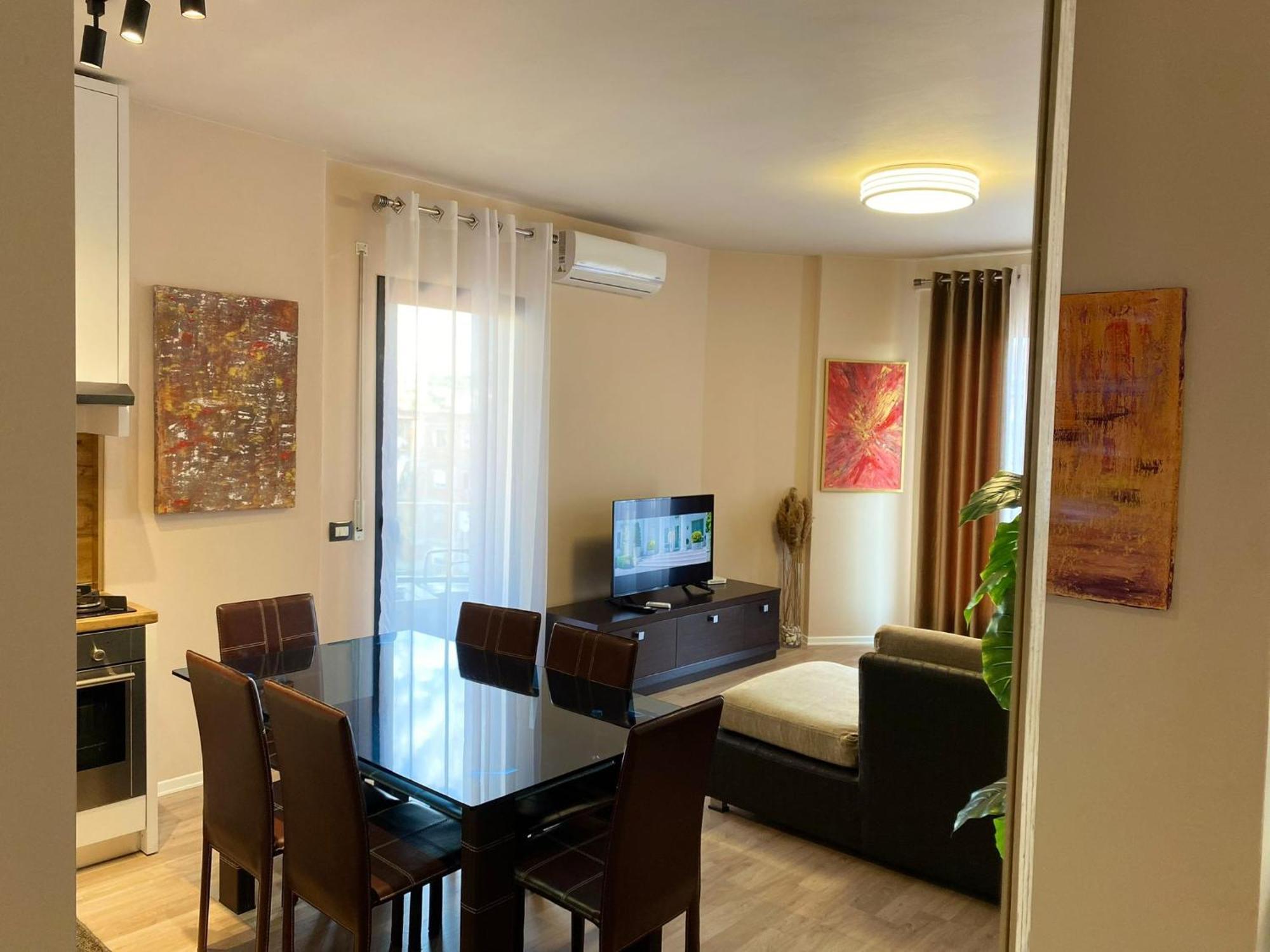 Nemis Apartments In The Centre Of Tirana Four Free Parking Extérieur photo