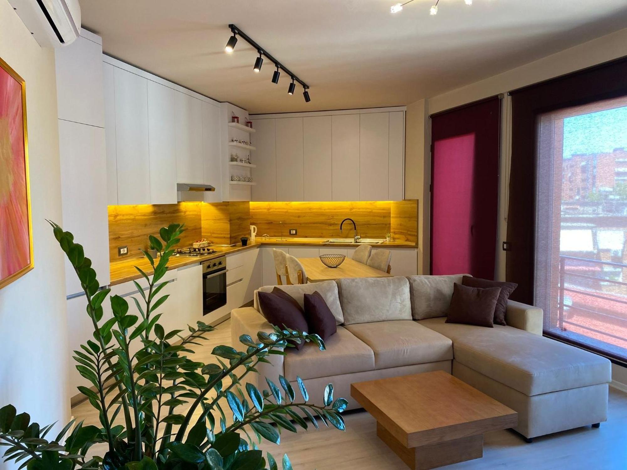 Nemis Apartments In The Centre Of Tirana Four Free Parking Extérieur photo