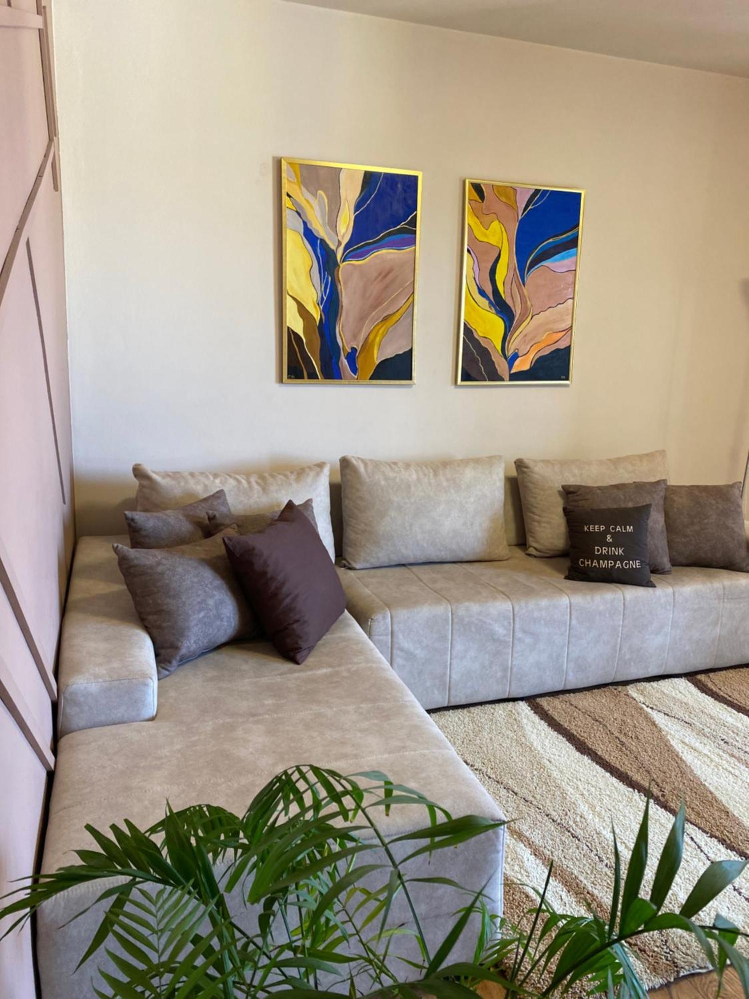 Nemis Apartments In The Centre Of Tirana Four Free Parking Extérieur photo